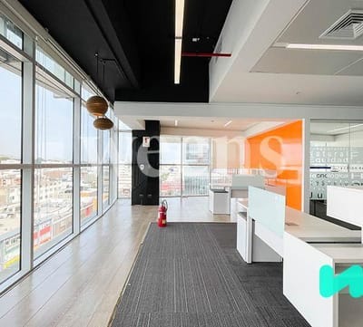 WEENS BUSINESS ALQUILA Oficina Implementada con Mobiliario lista para instalarte en San Borja