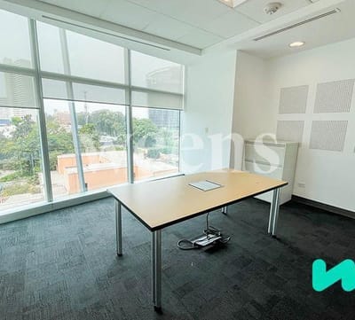 WEENS ALQUILA  OFICINA IMPLEMENTADA  EN EXCLUSIVO EDIFICIO DE SAN ISIDRO FINANCIERO