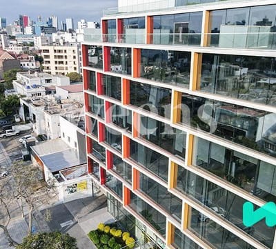 WEENS PRIME alquila Oficinas en Exclusivo Edificio Miraflores limite con San Isidro