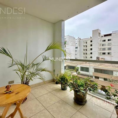 Se vende departamento vista a la calle balcon Miraflores