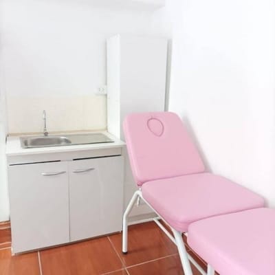 OCASIN Alquila linda oficina  remodelada en MIRAFLORES