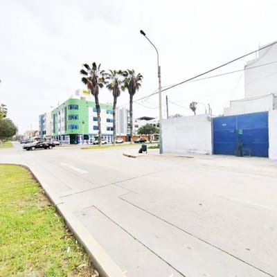 Se alquila terreno comercial en excelente ubicacin