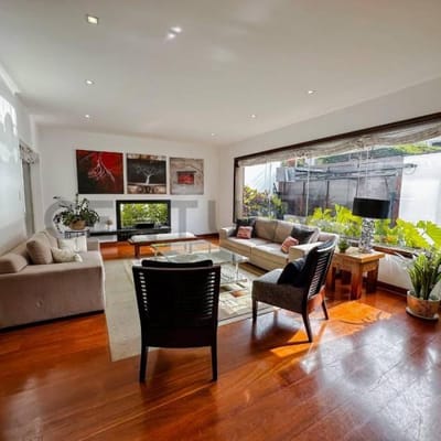 VENTA DE CASA URB SAN ANTONIO  MIRAFLORES