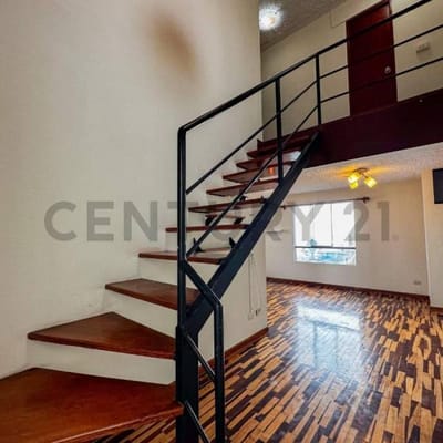 Departamento Duplex en venta con vista al mar en San Miguel