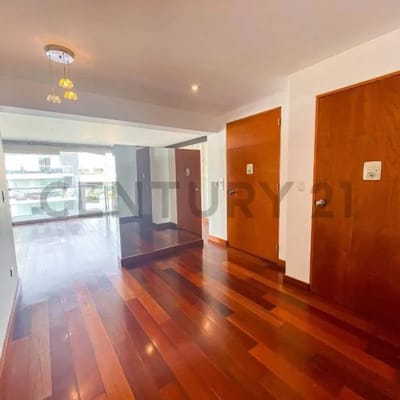 DPLEX CON PISCINA DE  M  CHACARILLA