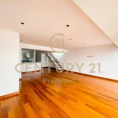 DPLEX DE ESTRENO CON VISTA AL MALECN  MIRAFLORES