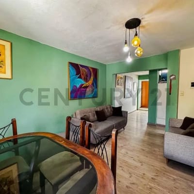 Venta de Amplia Casa de  Pisos con Mini Departamento  Surco