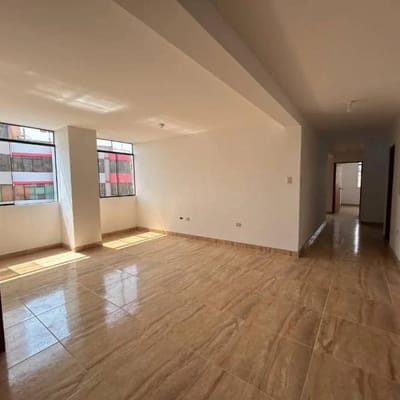 Venta de Exclusivo departamento a  minutos de Plaza Norte en Los Olivos