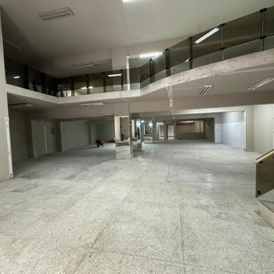 SE ALQUILA EDIFICIO COMERCIAL  PISOS EN AV NICOLS DE PIROLA CENTRO DE LIMA
