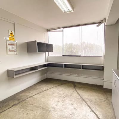 OFICINA EN ALQUILER EN ATE