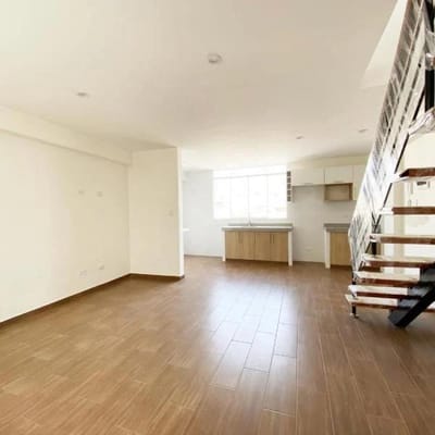 VENTA DE DUPLEX m  DORMITORIOS Y TERRAZA LIMITE DE LA MOLINA CON ATE