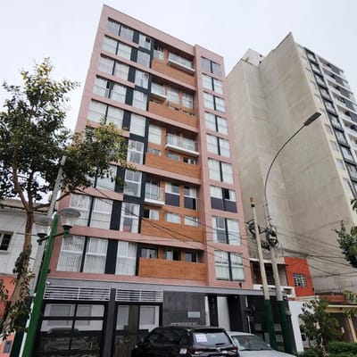Bienvenido a Tu Nuevo Hogar en El Exclusivo Edificio Qpula