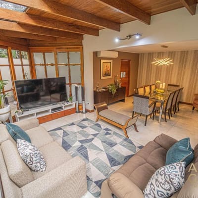 Campo Verde La Molina  Moderna Casa en Venta   Dormitorios   m