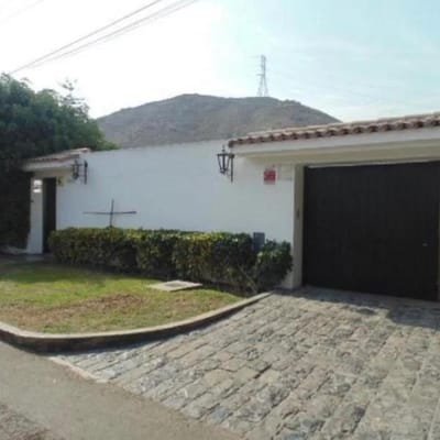 Casa con terraza  jardin  rea de  m  Dorm BaosTerraza Estac
