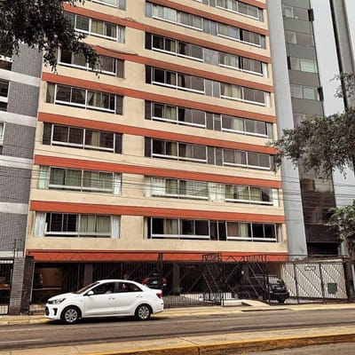 VENDO DEPARTAMENTO EN MIRAFLORES