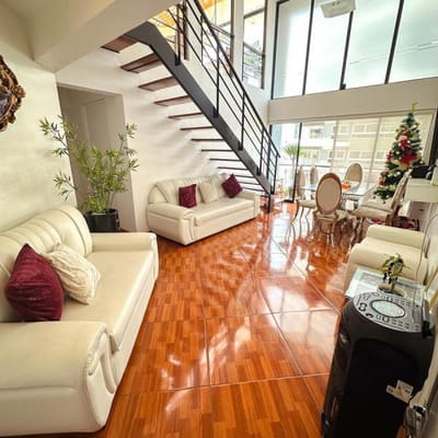 Hermoso Duplex Amoblado en venta m Miraflores piso