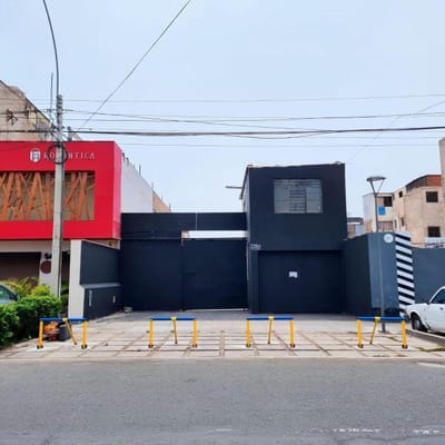 SE VENDE TERRENO M EN MIRAFLORES