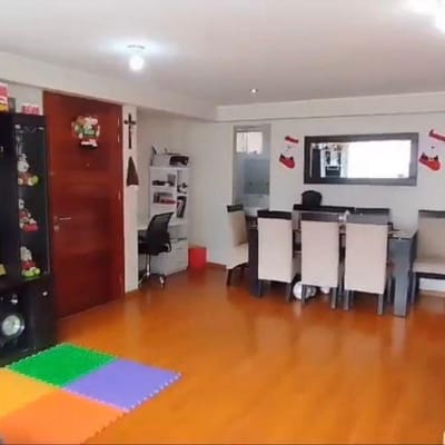 Bonito departamento duplex en venta m Surco