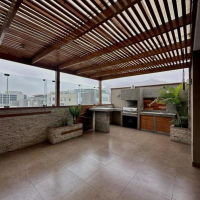 EN VENTA HERMOSO DUPLEX CON VISTA A CALLE