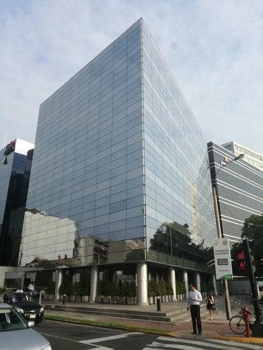Oficina Empresarial en San Isidro cerca al Swisstel