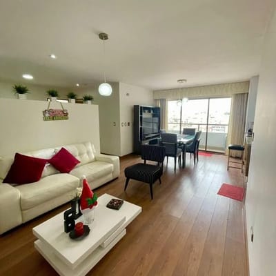 HERMOSO DUPLEX CON AREA DE JARDIN PARA NIOS
