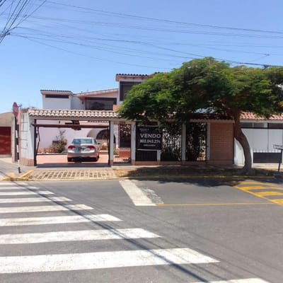 Alquiler de hermosa casa San Isidro