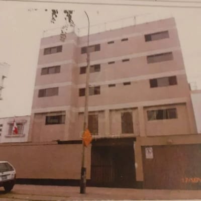 Hospedaje en venta Miraflores Kare