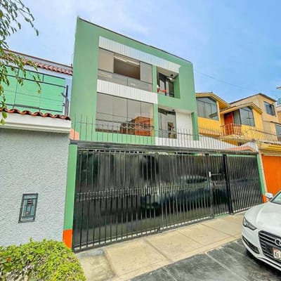 Amplio Apartamento de m ubicado en Excelente Zona de Surco