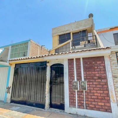 VENTA DE CASA EN COMAS