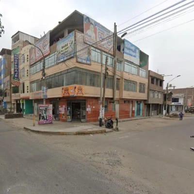 ALQUILER DE LOCAL DE M EN PISO  EN ZONA COMERCIAL  COMAS