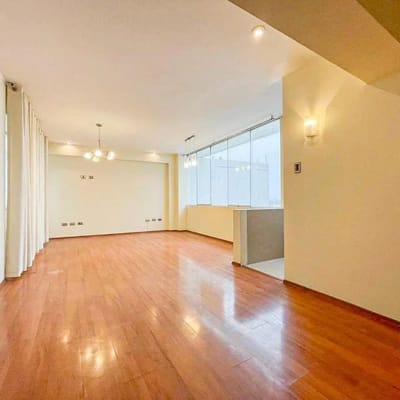 VENTA de departamento dplex en San Borja Norte