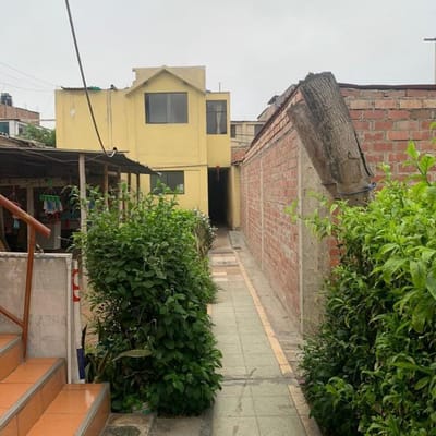 Venta Terreno con Zonificacin CZ de  m   Dorm  Chorrillos