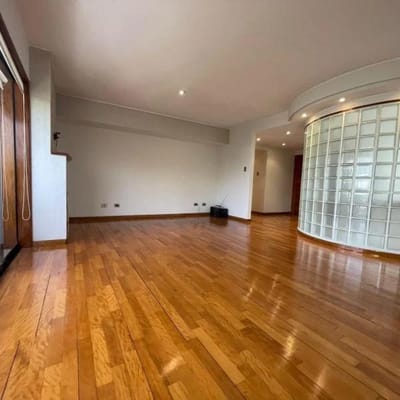 DEPARTAMENTO UBICADO EN AV HIGUERETA  COCHERA  DEPSITO