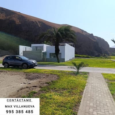 Venta de hermosa casa frente al mar en condominio privado
