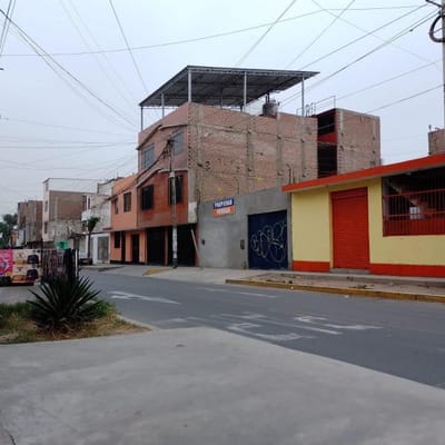 OPORTUNIDAD VENTA DE TERRENO EN LOS OLIVOS