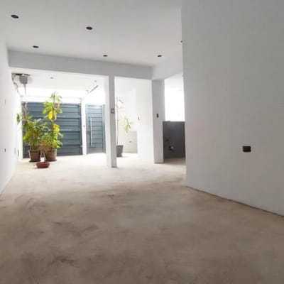 Departamento de  dormitorios en venta con espacio para cochera en San Martn de Porres