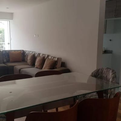 DEPARTAMENTO EN VENTA DE  DORMITORIOS FRENTE A PARQUE EN LOS OLIVOS