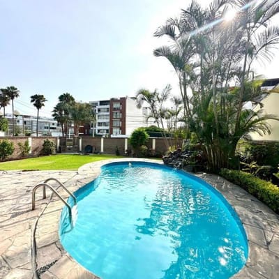 VENTA DE EXCLUSIVA CASA EN CAMACHO LA MOLINA