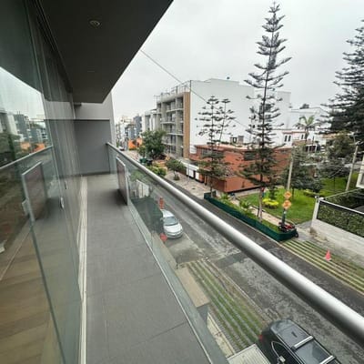 Departamento en  venta de  dormitorios con  cocheras y deposito en Surco