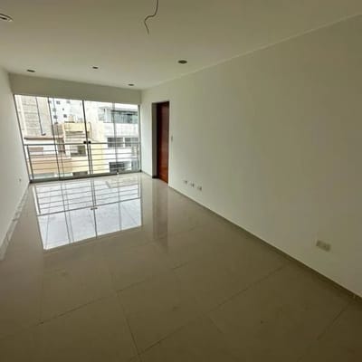 VENTA DE HERMOSO DUPLEX  DORM EN SURQUILLO