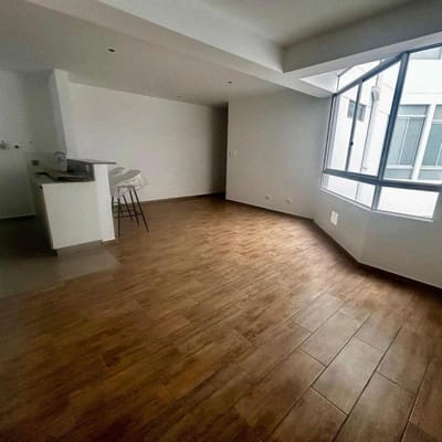 VENTA DE DEPARTAMENTO DE  DORMITORIOS EN BARRIO MEDICO SURQUILLO
