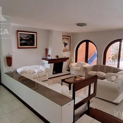CASA EN ALQUILER EN ZONA COMERCIAL Y RESIDENCIAL EN AV SAN BORJA NORTE