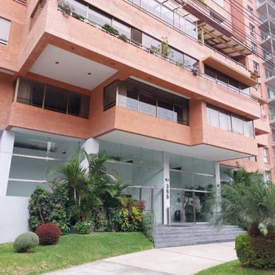 VENTA DEPARTAMENTO CON LINDA VISTA AL PARQUE EN LOS EUCALIPTOS SAN ISIDRO