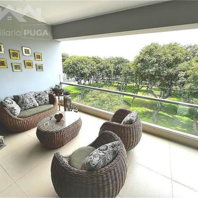 Venta de Duplex Frente a Parque en Chacarilla del Estanque San Borja