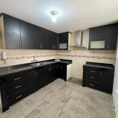 Departamento en do Piso  dormitorios Urb El Cascajal La Molina