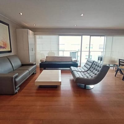 Venta de amplio departamento en Urbanizacin CLUB GOLF LOS INCAS con ascensor directo