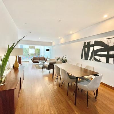 ALQUILER EXCLUSIVO DPTO  M  DORM OVALO GUTIERREZ  MIRAFLORES