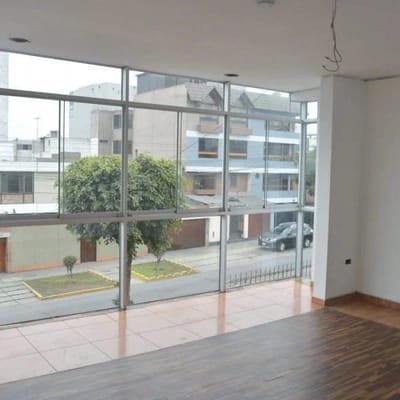 VENTA EDIFICIO COMERCIAL U OFICINA EN MONTERRICO  SURCO