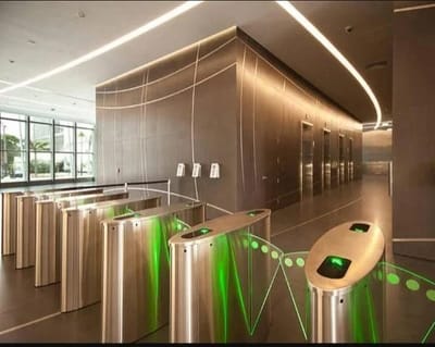 MAGNIFICA OFICINA PRIME IMPLEMENTADA   LISTA PARA ENTREGA  LAS BEGONIAS