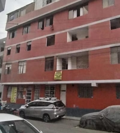 CASA EN VENTA DE  PISOSTERRAZA DE MT EN TODA LA ESQUINA
